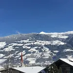 Guest house Bella Montana Fuegen