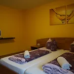 Bella Montana Guest house Fuegen
